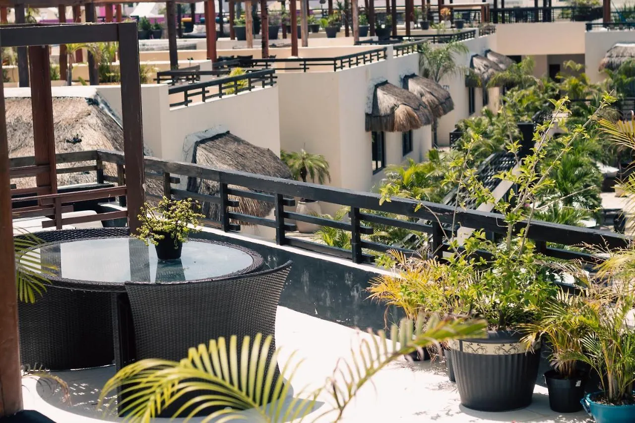 Aldea Thai Playa del Carmen Aparthotel